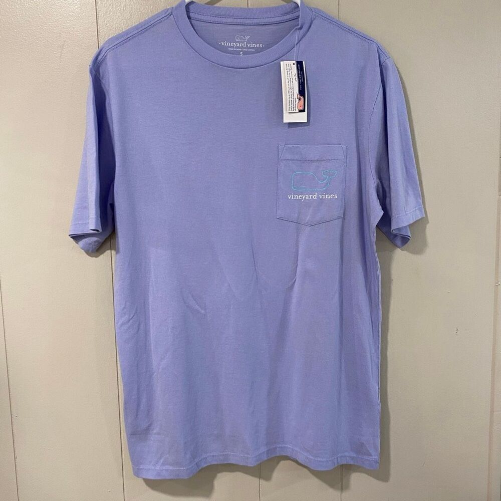 Vineyard Vines Men’s Whale Logo Pocket Tee NWT Size Small Light Purple Classic F
